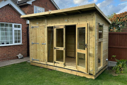 Summerhouse with integrated storage