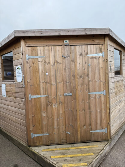 8 x 8 Corner Pent Shed (Ex Display)