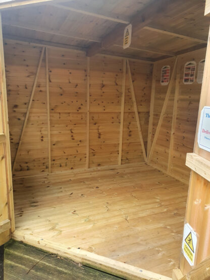 8 x 8 Corner pent shed (Ex Display) - Image 3